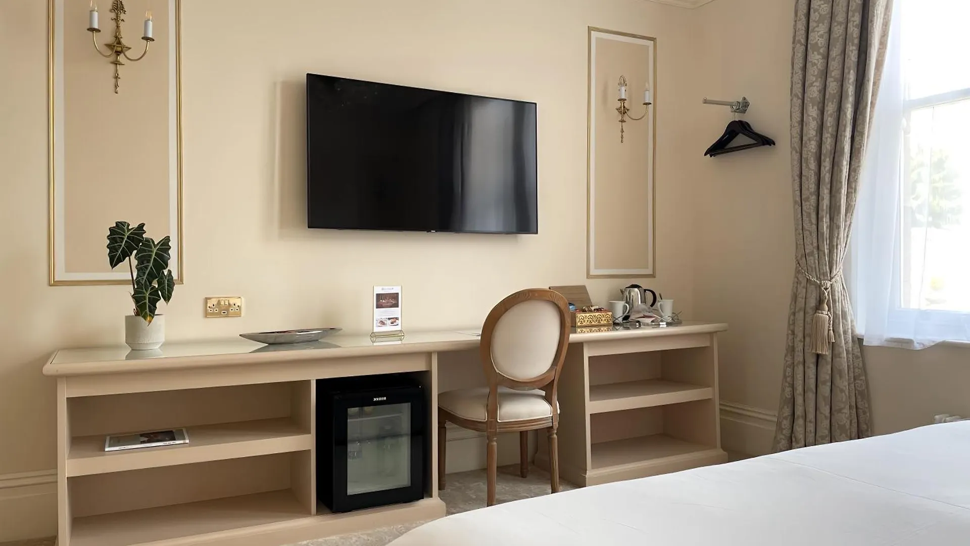 Bathen House Boutique Hotel
